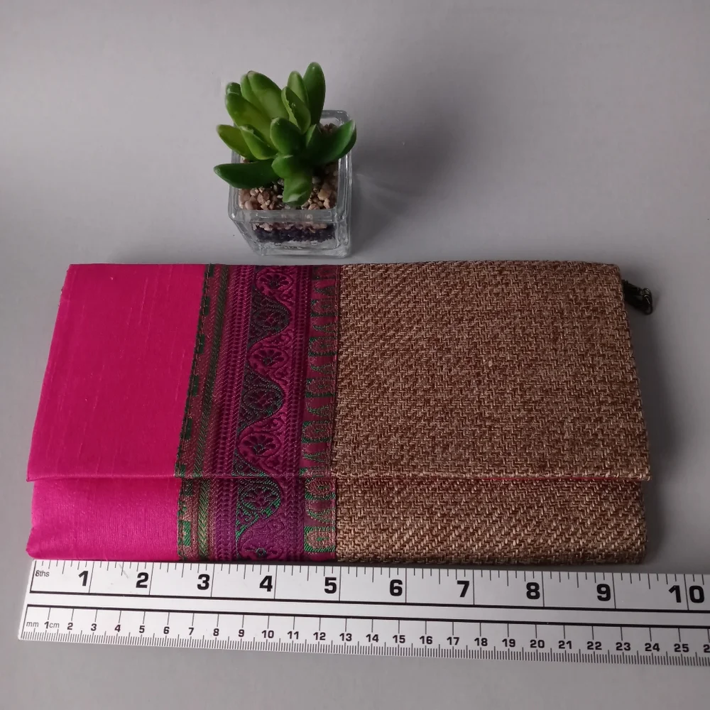 Boho Hand Bag Sunbeams  color pink canvas by India, Pre owned exelente condition